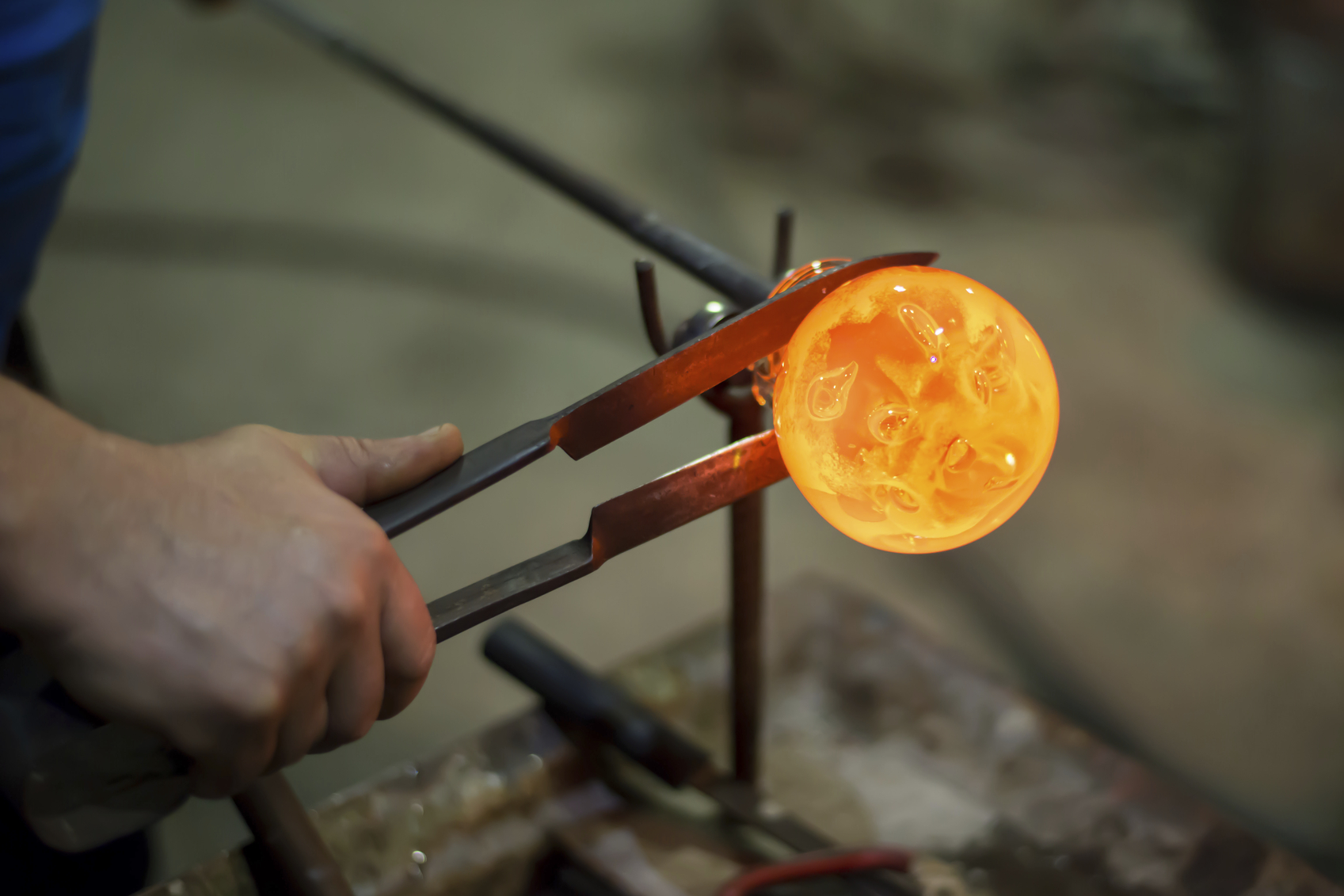 Forming av av varmt glass