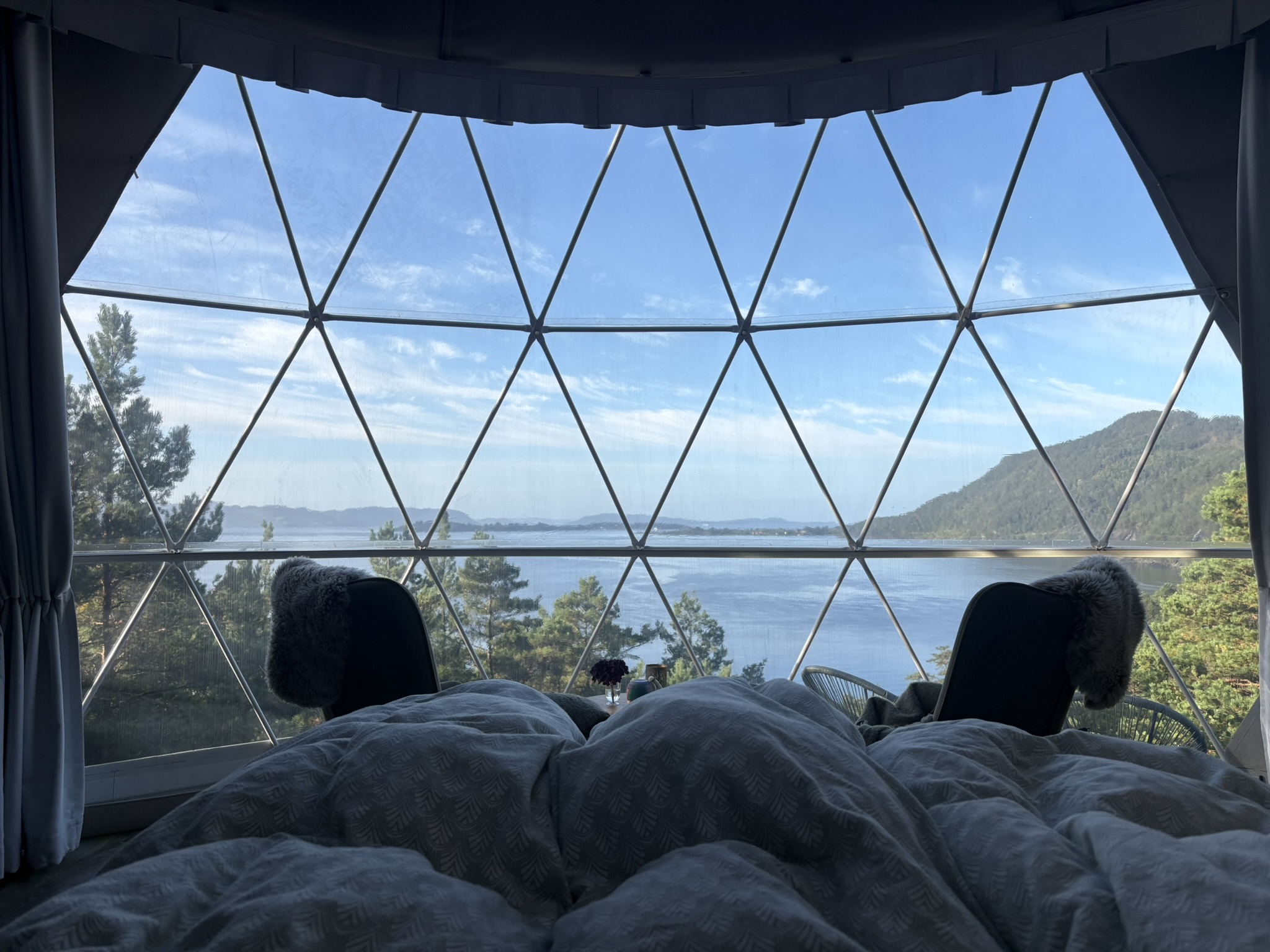 Philip (40) fra Stavanger ga Dome Glamping i bursdagsgave til samboeren – «Et helt spesielt sted»